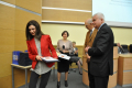 dyplomy i certyfikaty wręczają prof. Cezary Madryas (PWr) i prof. Walter Parker (CCSU)