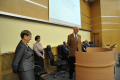 kubek z logo CCSU dla dr Bożeny Mielczarek - wręcza prof. Walter Parker